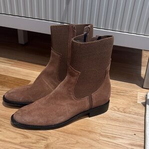 Dolce Vita Gineva Ankle Boots in Suede